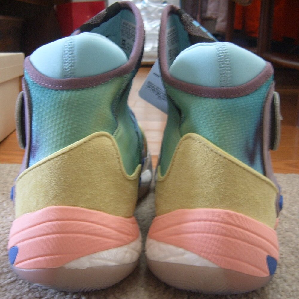 Size 10.5 adidas Pharrell x Crazy BYW 0 To 60 STMT Reflexology Shoes New w/Box - Picture 3 of 10